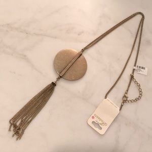 Gold necklace with pendant